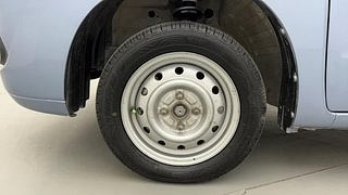 Used 2012 Maruti Suzuki Wagon R 1.0 [2010-2019] LXi Petrol Manual tyres LEFT FRONT TYRE RIM VIEW