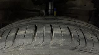 Used 2014 Maruti Suzuki Ertiga [2012-2015] VDi Diesel Manual tyres RIGHT FRONT TYRE TREAD VIEW