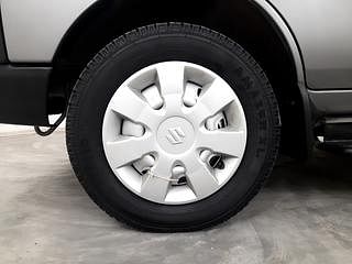 Used 2021 Maruti Suzuki Eeco AC+HTR 5 STR Petrol Manual tyres LEFT FRONT TYRE RIM VIEW