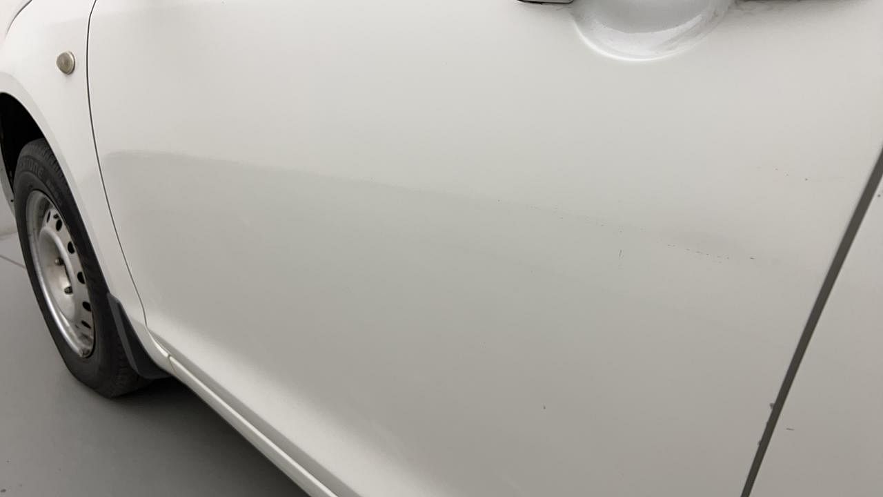 Used 2013 Maruti Suzuki Swift [2011-2017] LDi Diesel Manual dents MINOR DENT