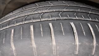 Used 2019 Maruti Suzuki Swift [2017-2021] ZXi Plus AMT Petrol Automatic tyres LEFT FRONT TYRE TREAD VIEW