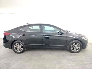 Used 2019 Hyundai Elantra [2016-2019] 1.6 SX (O) AT Diesel Automatic exterior RIGHT SIDE VIEW
