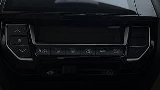 Used 2018 Honda Amaze 1.2L VX CVT Petrol Automatic top_features Rear defogger