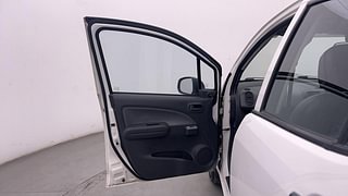 Used 2016 Maruti Suzuki Ritz [2012-2017] Ldi Diesel Manual interior LEFT FRONT DOOR OPEN VIEW