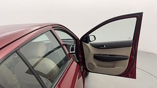 Used 2011 Hyundai i20 [2008-2012] Magna 1.2 Petrol Manual interior RIGHT FRONT DOOR OPEN VIEW