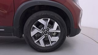Used 2022 Kia Sonet HTX Plus 1.5 Diesel Manual tyres RIGHT FRONT TYRE RIM VIEW