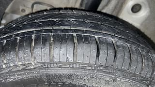 Used 2018 Hyundai Elite i20 [2017-2018] Magna Executive 1.2 Petrol Manual tyres RIGHT REAR TYRE TREAD VIEW