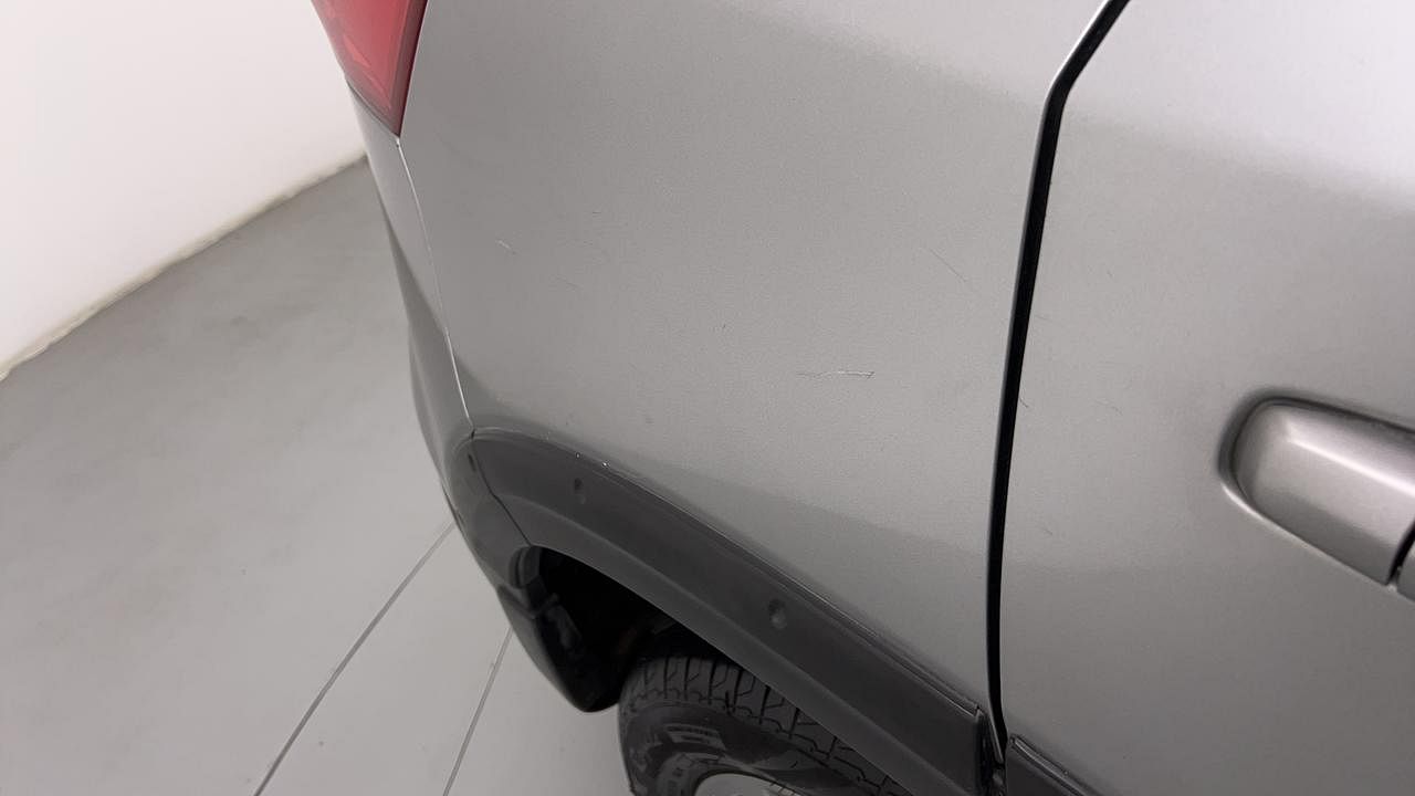 Used 2018 Maruti Suzuki Vitara Brezza [2016-2020] ZDi Diesel Manual dents MINOR SCRATCH