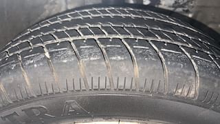 Used 2011 Toyota Etios [2017-2020] VX Petrol Manual tyres RIGHT FRONT TYRE TREAD VIEW