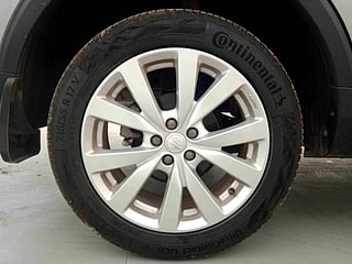 Used 2022 MG Motors Astor Super EX 1.5 MT Petrol Manual tyres RIGHT REAR TYRE RIM VIEW