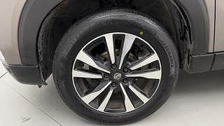Used 2021 Nissan Kicks XV Petrol Petrol Manual tyres LEFT FRONT TYRE RIM VIEW