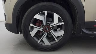 Used 2020 Kia Sonet GTX Plus 1.0 iMT Petrol Manual tyres LEFT FRONT TYRE RIM VIEW