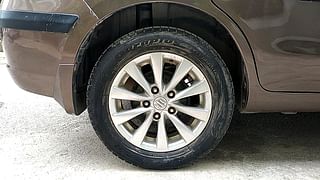 Used 2015 Maruti Suzuki Ertiga [2015-2018] ZXI Petrol Manual tyres RIGHT REAR TYRE RIM VIEW
