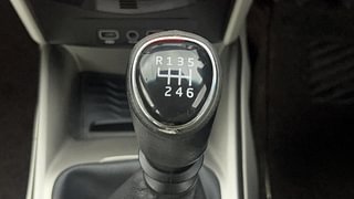 Used 2019 Mahindra XUV 300 W8 Petrol Petrol Manual interior GEAR  KNOB VIEW