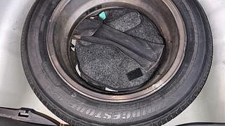 Used 2015 Hyundai Elite i20 [2014-2018] Sportz 1.4 (O) CRDI Diesel Manual tyres SPARE TYRE VIEW