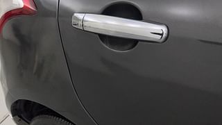 Used 2017 Maruti Suzuki Swift [2014-2017] LXI (O) Petrol Manual dents MINOR DENT