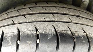 Used 2017 Maruti Suzuki Ertiga [2015-2018] VDI ABS LIMITED EDITION Diesel Manual tyres LEFT REAR TYRE TREAD VIEW