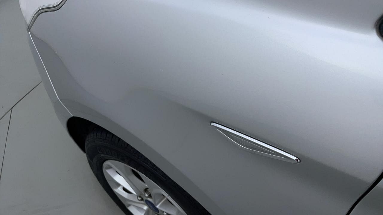 Used 2015 Ford Figo [2015-2019] Titanium 1.2 Ti-VCT Petrol Manual dents MINOR SCRATCH