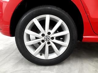 Used 2018 Volkswagen Polo [2015-2019] GT TSI Petrol Automatic tyres RIGHT REAR TYRE RIM VIEW