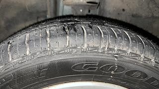 Used 2020 Renault Kwid RXL Petrol Manual tyres LEFT FRONT TYRE TREAD VIEW