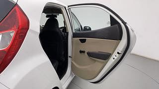 Used 2015 Hyundai Eon [2011-2018] Magna + Petrol Manual interior RIGHT REAR DOOR OPEN VIEW
