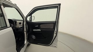 Used 2013 Maruti Suzuki Wagon R 1.0 [2010-2019] LXi Petrol Manual interior RIGHT FRONT DOOR OPEN VIEW