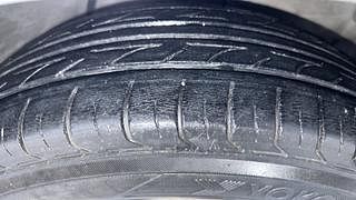 Used 2012 Hyundai i10 [2010-2016] Asta Petrol Petrol Manual tyres RIGHT FRONT TYRE TREAD VIEW