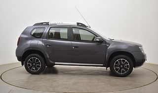 Used 2019 Renault Duster [2015-2019] 110 PS RXZ 4X2 MT Diesel Manual exterior RIGHT SIDE VIEW