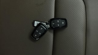 Used 2021 Tata Harrier XZA Diesel Automatic extra CAR KEY VIEW