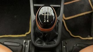 Used 2020 Renault Kwid CLIMBER 1.0 Opt Petrol Manual interior GEAR  KNOB VIEW