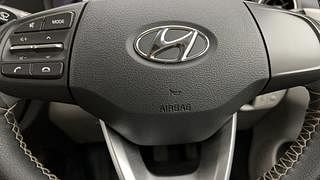 Used 2022 Hyundai Aura S 1.2 CNG Petrol Petrol+cng Manual top_features Airbags