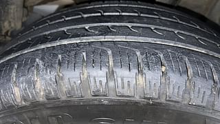 Used 2018 Renault Duster [2015-2019] 110 PS RXZ 4X2 AMT Diesel Automatic tyres LEFT REAR TYRE TREAD VIEW