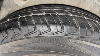 Used 2010 Hyundai i10 [2007-2010] Magna 1.2 Petrol Petrol Manual tyres RIGHT REAR TYRE TREAD VIEW