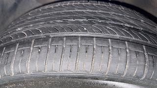 Used 2014 Hyundai Elite i20 [2014-2018] Sportz 1.2 Petrol Manual tyres LEFT FRONT TYRE TREAD VIEW