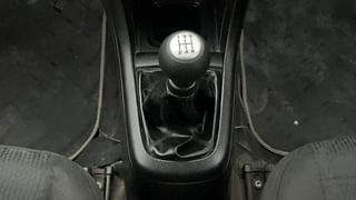 Used 2015 Maruti Suzuki Swift [2011-2017] ZDi Diesel Manual interior GEAR  KNOB VIEW