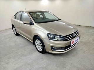 Used 2016 Volkswagen Vento [2015-2019] Highline Diesel AT Diesel Automatic exterior RIGHT FRONT CORNER VIEW