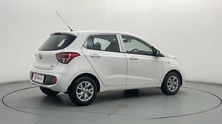 Used 2018 Hyundai Grand i10 [2017-2020] Magna AT 1.2 Kappa VTVT Petrol Automatic exterior RIGHT REAR CORNER VIEW