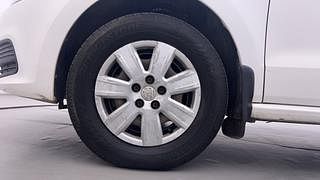Used 2015 Volkswagen Polo [2015-2019] Trendline 1.2L (P) Petrol Manual tyres LEFT FRONT TYRE RIM VIEW
