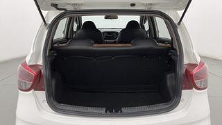 Used 2018 Hyundai Grand i10 [2017-2020] Magna 1.2 Kappa VTVT Petrol Manual interior DICKY INSIDE VIEW