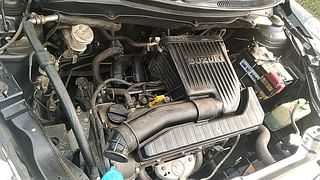 Used 2013 Maruti Suzuki Swift [2011-2017] VXi Petrol Manual engine ENGINE RIGHT SIDE VIEW