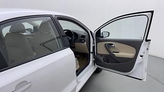 Used 2016 Volkswagen Vento [2015-2019] Highline Petrol AT Petrol Automatic interior RIGHT FRONT DOOR OPEN VIEW