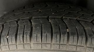 Used 2013 Maruti Suzuki Ritz [2012-2017] Vxi Petrol Manual tyres LEFT REAR TYRE TREAD VIEW