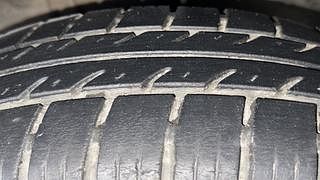 Used 2015 Maruti Suzuki Swift [2011-2017] VXi Petrol Manual tyres LEFT FRONT TYRE TREAD VIEW