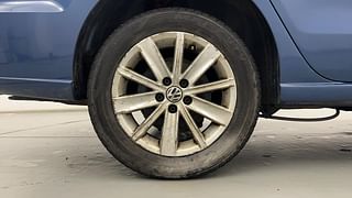 Used 2017 Volkswagen Vento [2017-2019] Highline Plus Diesel Diesel Manual tyres RIGHT REAR TYRE RIM VIEW