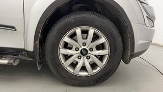 Used 2017 Mahindra XUV500 [2015-2018] W10 Diesel Manual tyres RIGHT FRONT TYRE RIM VIEW