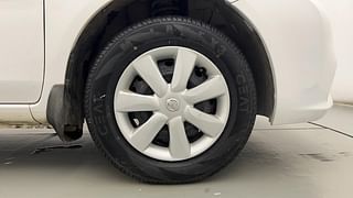 Used 2013 Nissan Sunny [2011-2014] XL Petrol Manual tyres RIGHT FRONT TYRE RIM VIEW