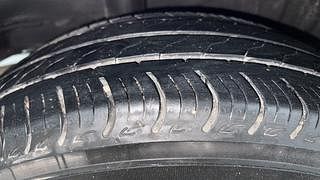Used 2022 Honda Amaze 1.2 VX CVT i-VTEC Petrol Automatic tyres RIGHT REAR TYRE TREAD VIEW