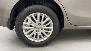 Used 2021 maruti-suzuki Dzire ZXI Petrol Manual tyres RIGHT REAR TYRE RIM VIEW