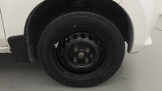 Used 2013 Maruti Suzuki Alto 800 [2012-2016] Lxi Petrol Manual tyres RIGHT FRONT TYRE RIM VIEW