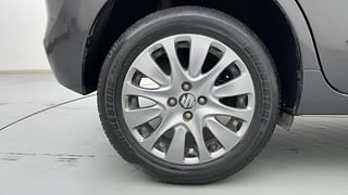 Used 2017 Maruti Suzuki Baleno [2015-2019] Zeta Petrol Petrol Manual tyres RIGHT REAR TYRE RIM VIEW